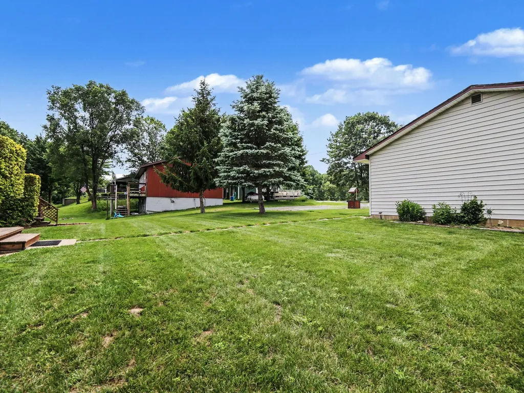 4664 S Eden Lake Road Eden Township MI 49405