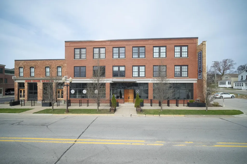 86 Washington Street Manistee City MI 49660