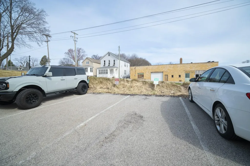86 Washington Street Manistee City MI 49660