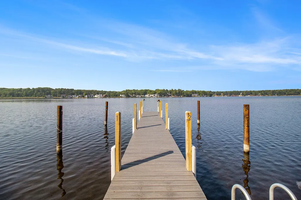 5293 W Monroe Road Pentwater Township MI 49449