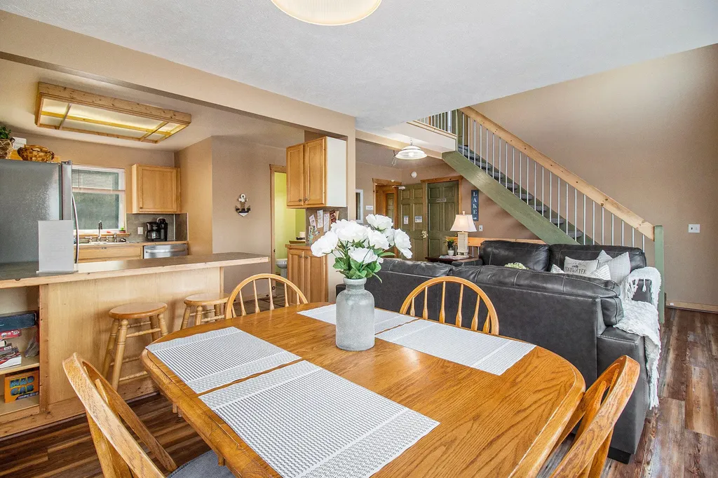 5293 W Monroe Road Pentwater Township MI 49449