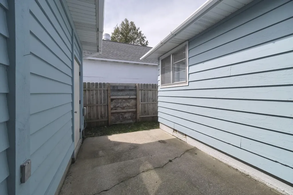 4990 Main Street Onekama Village MI 49675