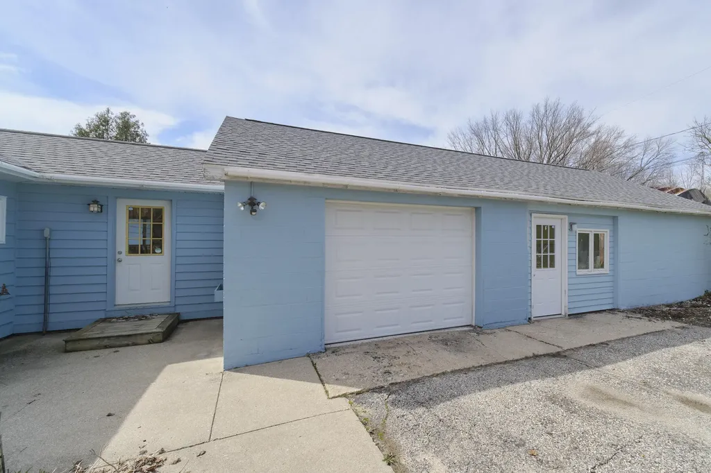 4990 Main Street Onekama Village MI 49675