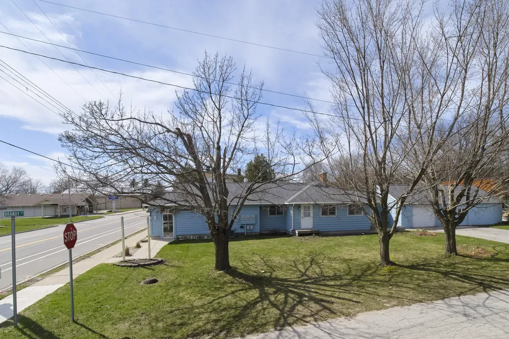 4990 Main Street Onekama Village MI 49675