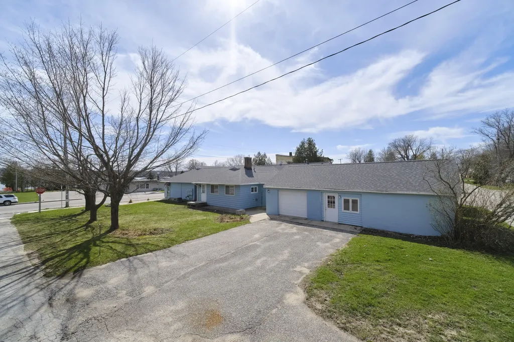 4990 Main Street Onekama Village MI 49675