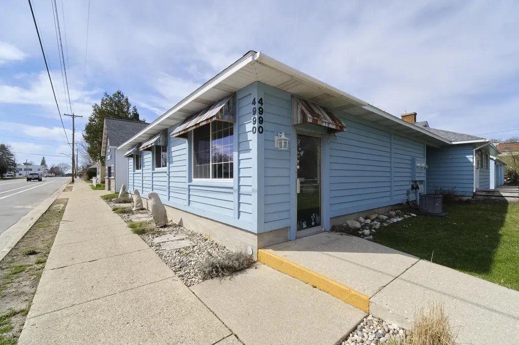 4990 Main Street Onekama Village MI 49675