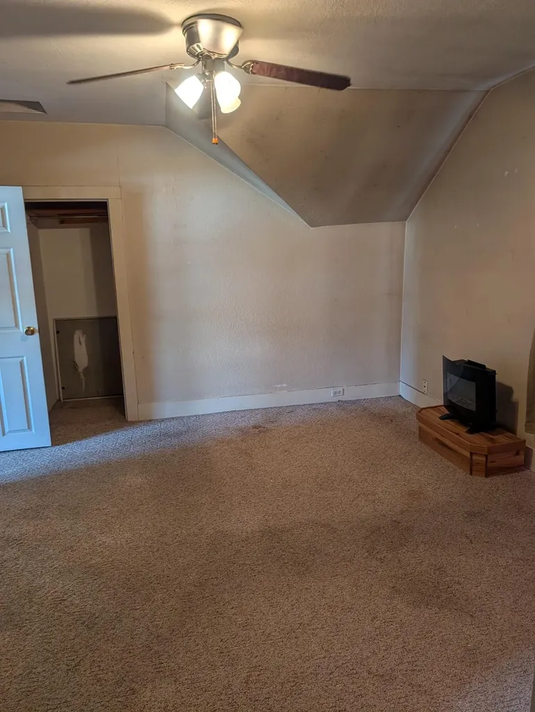 208 S Washington Avenue Ludington City MI 49431