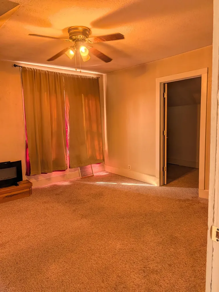 208 S Washington Avenue Ludington City MI 49431