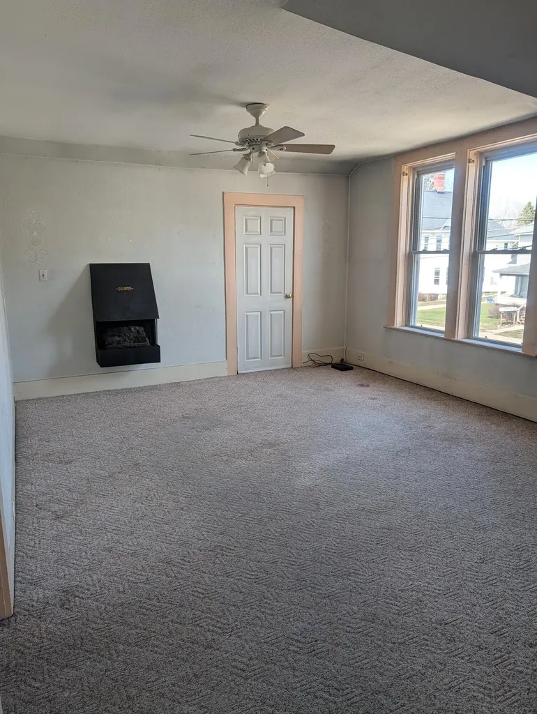 208 S Washington Avenue Ludington City MI 49431