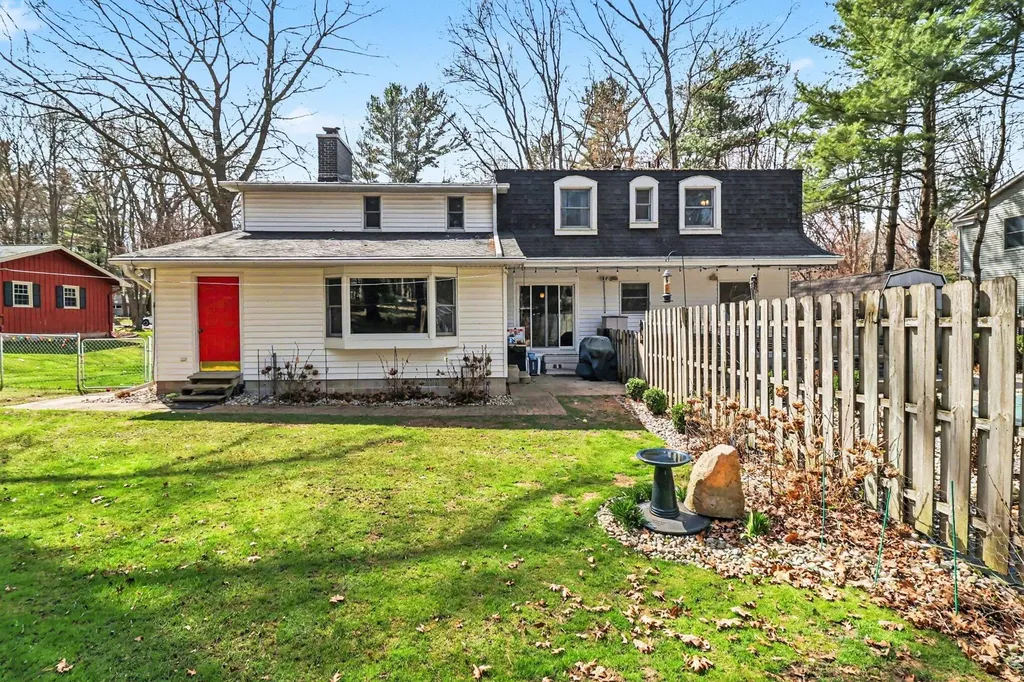 1378 N Lendale Street Pere Marquette Charter Township MI 49431