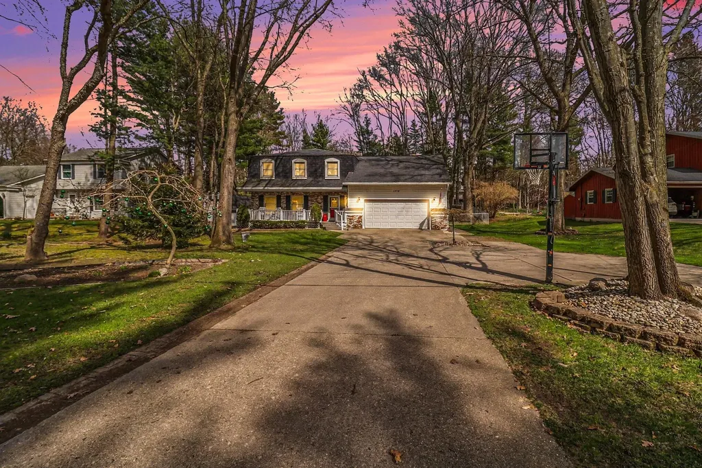 1378 N Lendale Street Pere Marquette Charter Township MI 49431