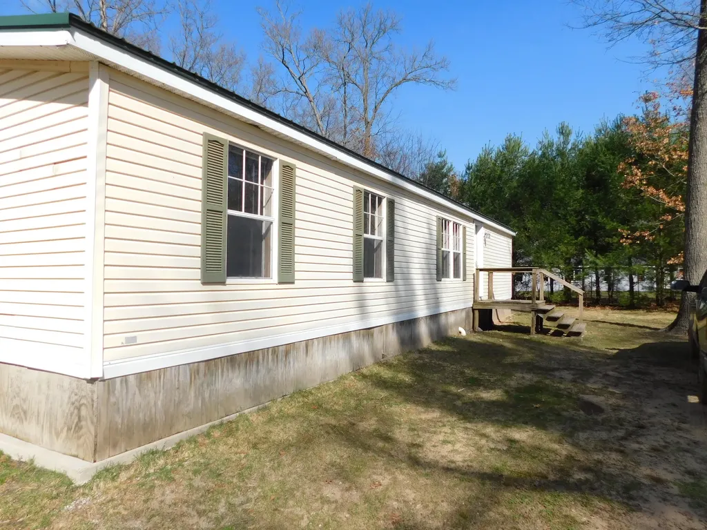 647 N Hart Road Norman Township MI 49689