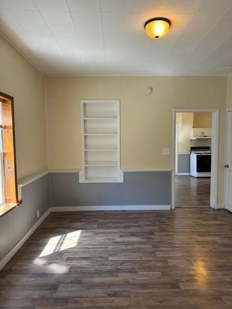 264 6th Avenue Manistee City MI 49660
