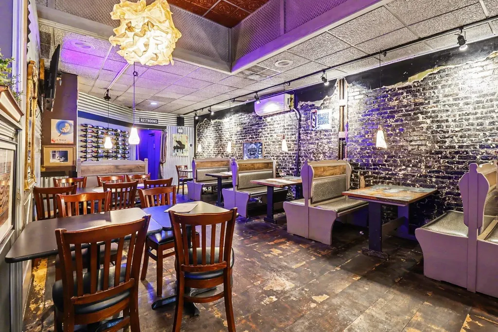 121 & 125 S James Street Ludington City MI 49431