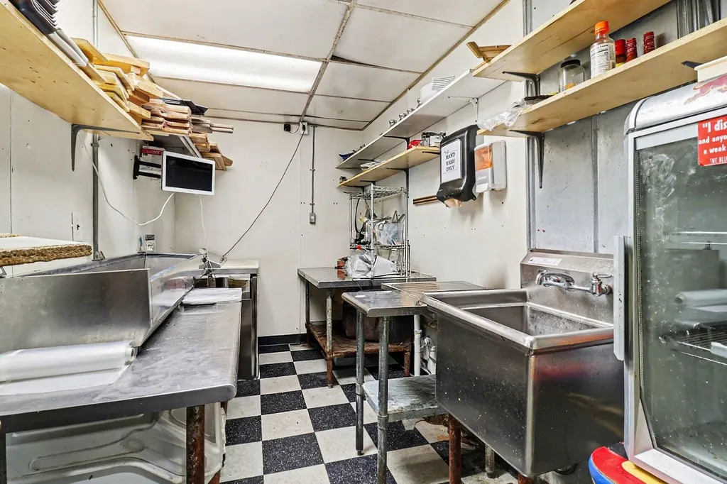 121 & 125 S James Street Ludington City MI 49431
