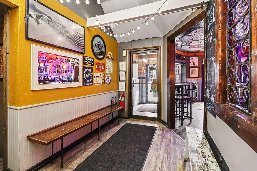 121 & 125 S James Street Ludington City MI 49431