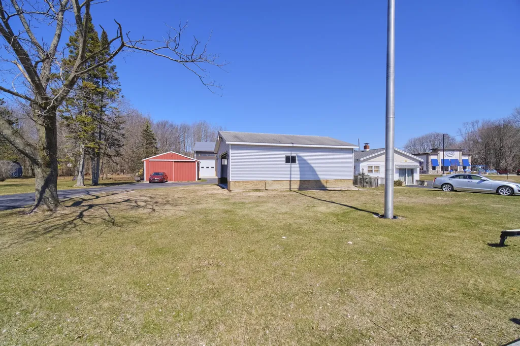 480 E Parkdale Avenue Manistee Township MI 49660