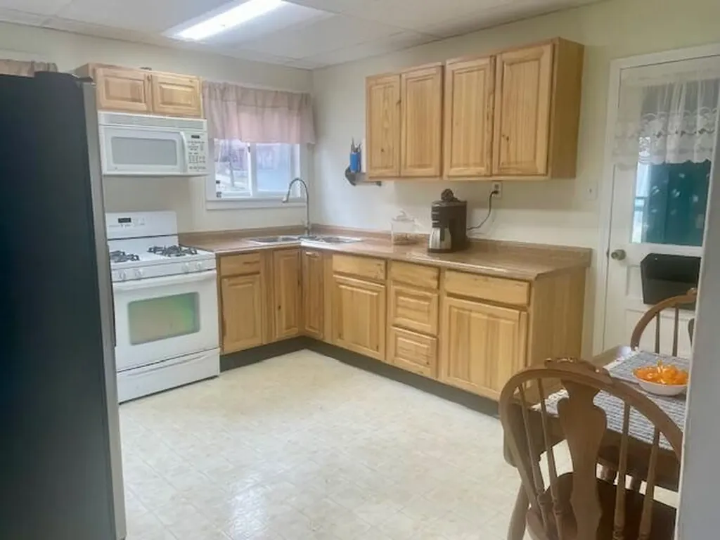 183 12th Street Manistee City MI 49660