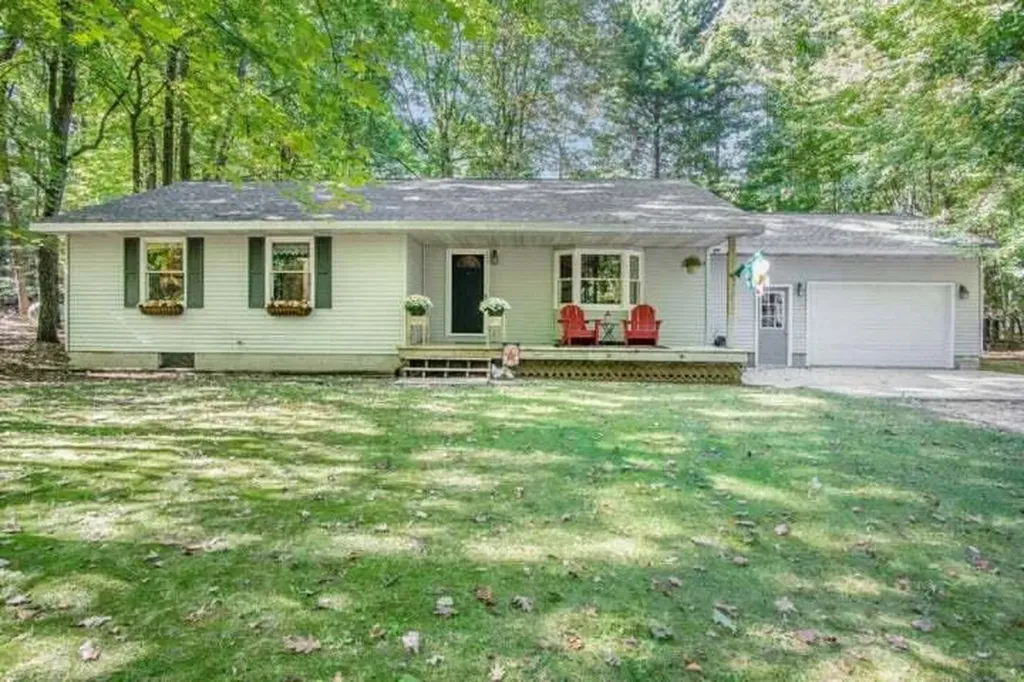 5771 Wintergreen Road Pentwater Township MI 49449