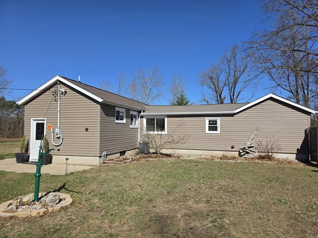1471 E Beechwood Lane Everett Township MI 49349