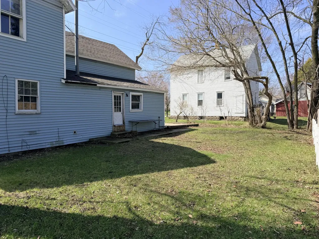 822 Vine Street Manistee City MI 49660