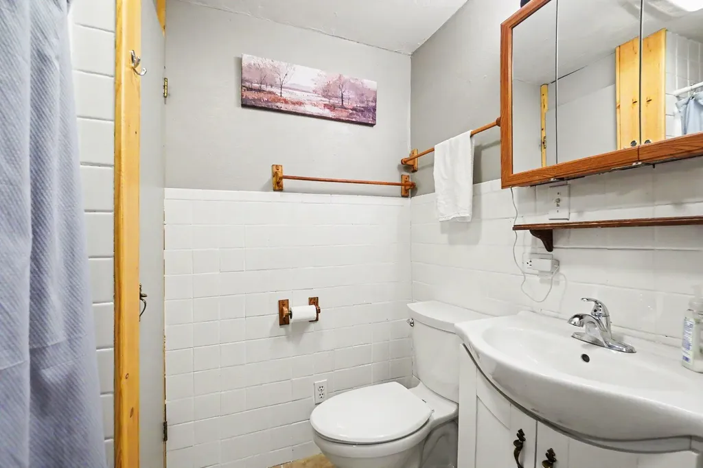 674 N Michigan Avenue Norman Township MI 49689