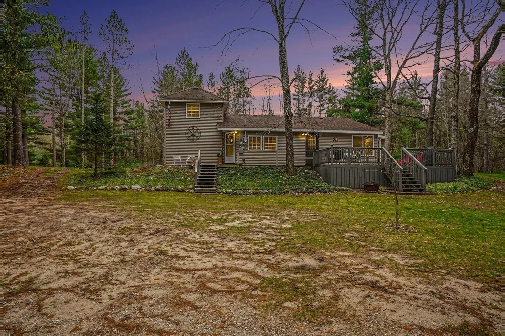 674 N Michigan Avenue Norman Township MI 49689