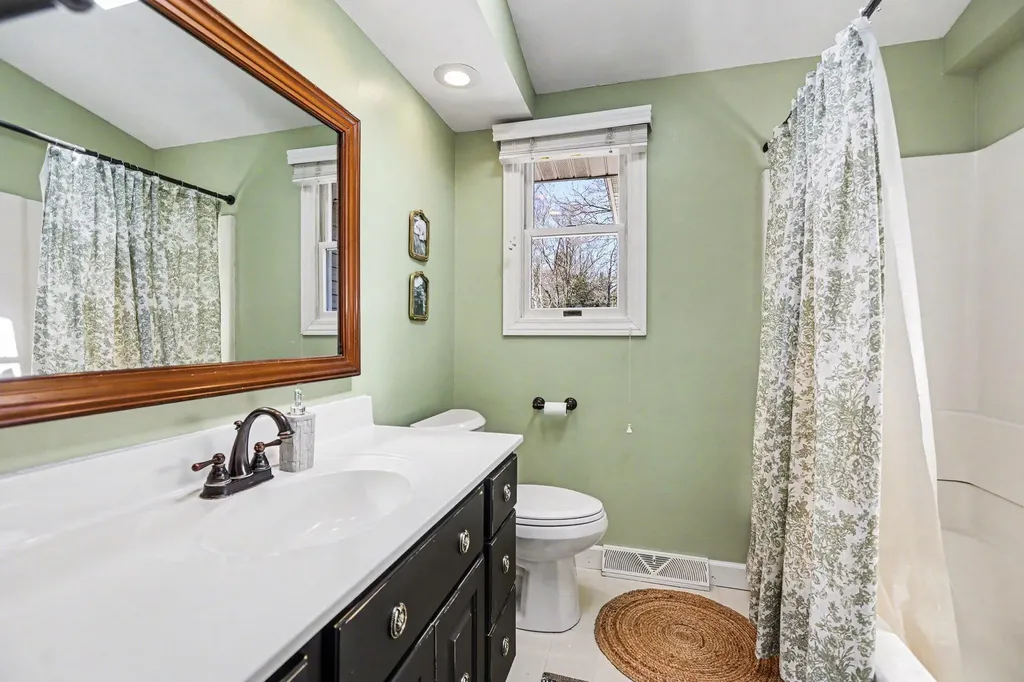 4786 Red Apple Road Filer Charter Township MI 49660