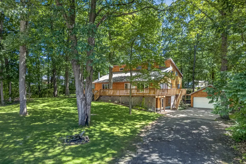 9531 W Silver Lake Road Golden Township MI 49436
