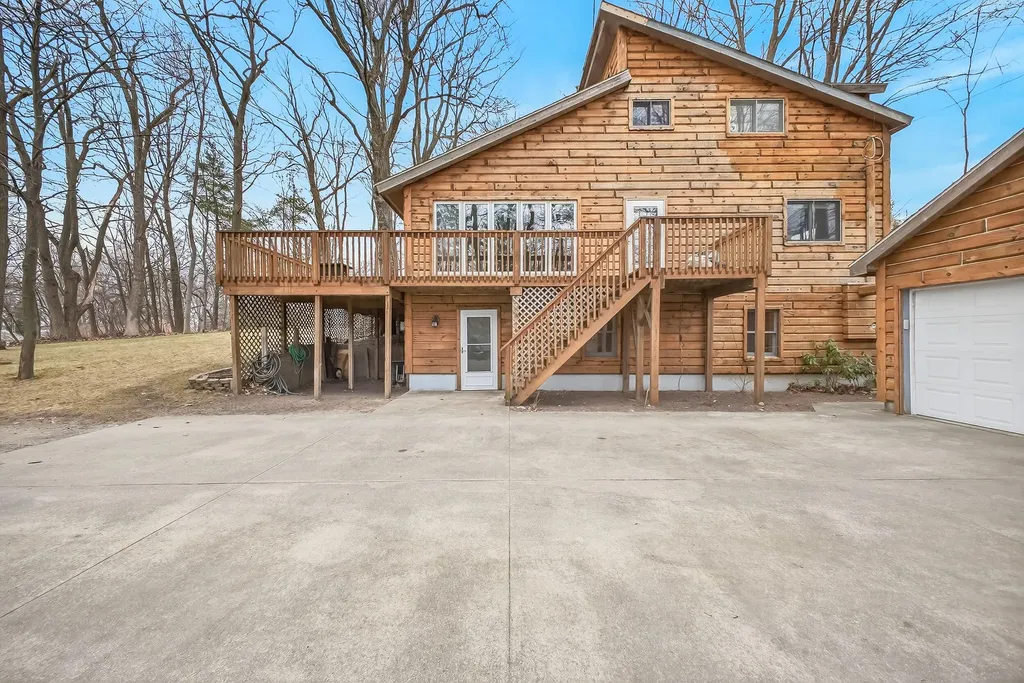 9531 W Silver Lake Road Golden Township MI 49436