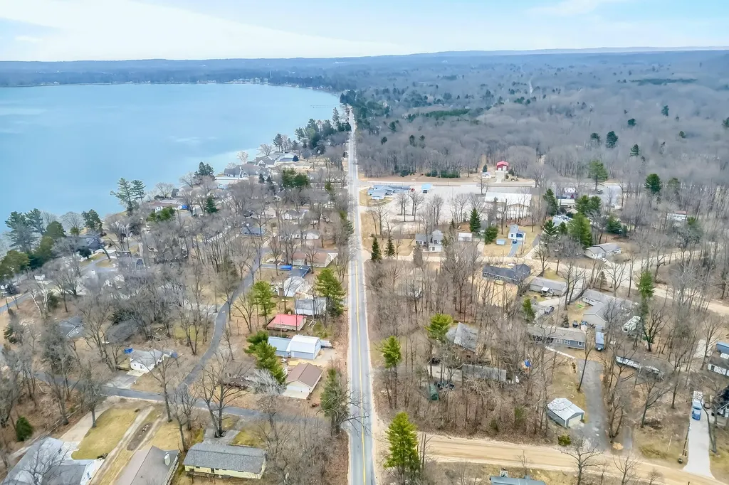 9531 W Silver Lake Road Golden Township MI 49436