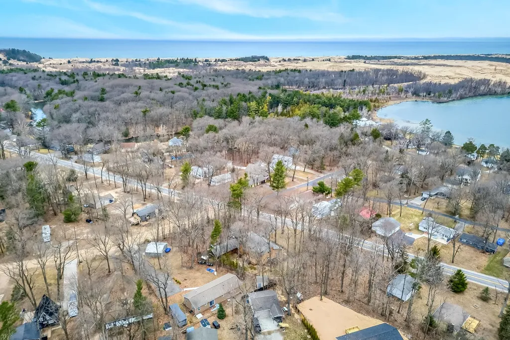 9531 W Silver Lake Road Golden Township MI 49436