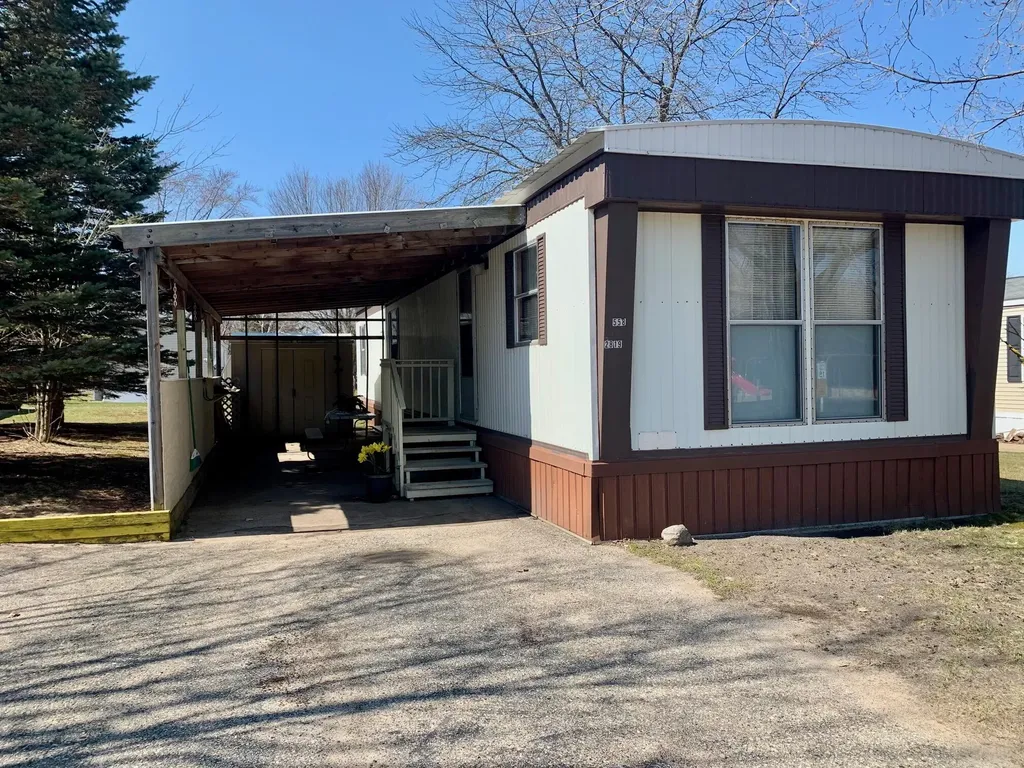 2819 N Sandy Drive Hamlin Township MI 49431