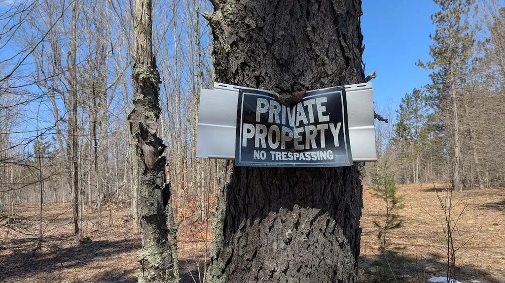 14441 Woods Trail Springdale Township MI 49683
