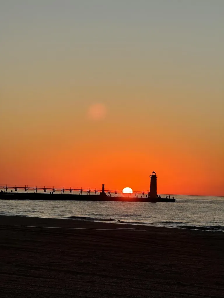 15 N Lakeshore Drive Manistee City MI 49660
