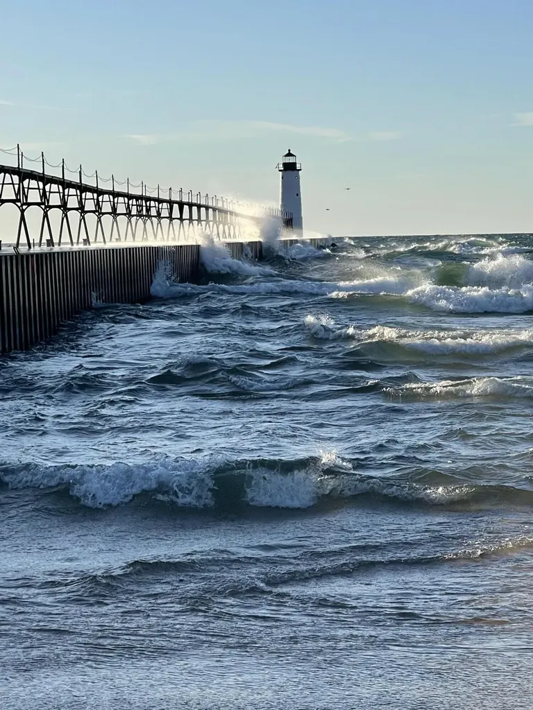 15 N Lakeshore Drive Manistee City MI 49660
