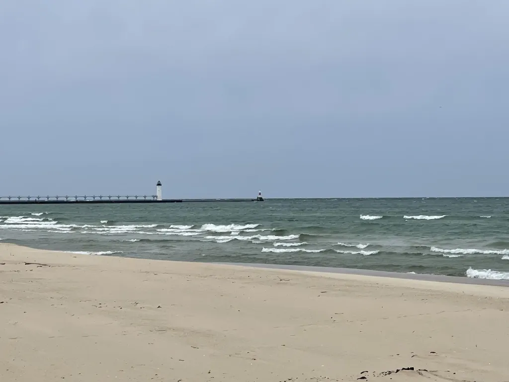 15 N Lakeshore Drive Manistee City MI 49660