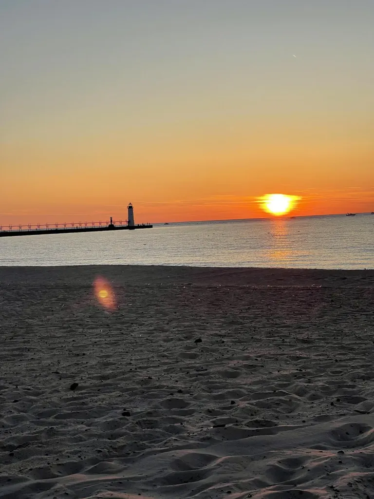 15 N Lakeshore Drive Manistee City MI 49660
