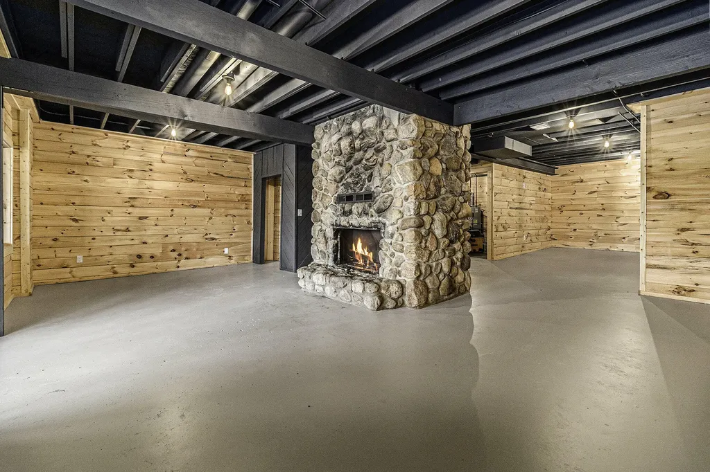 1550 W Chilberg Road Amber Township MI 49454