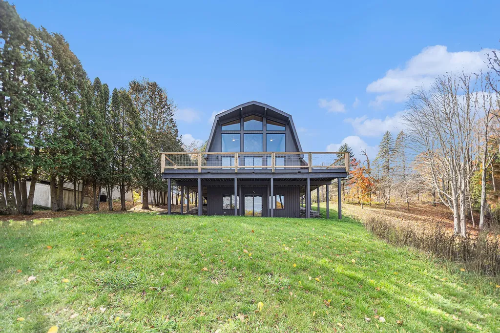 1550 W Chilberg Road Amber Township MI 49454