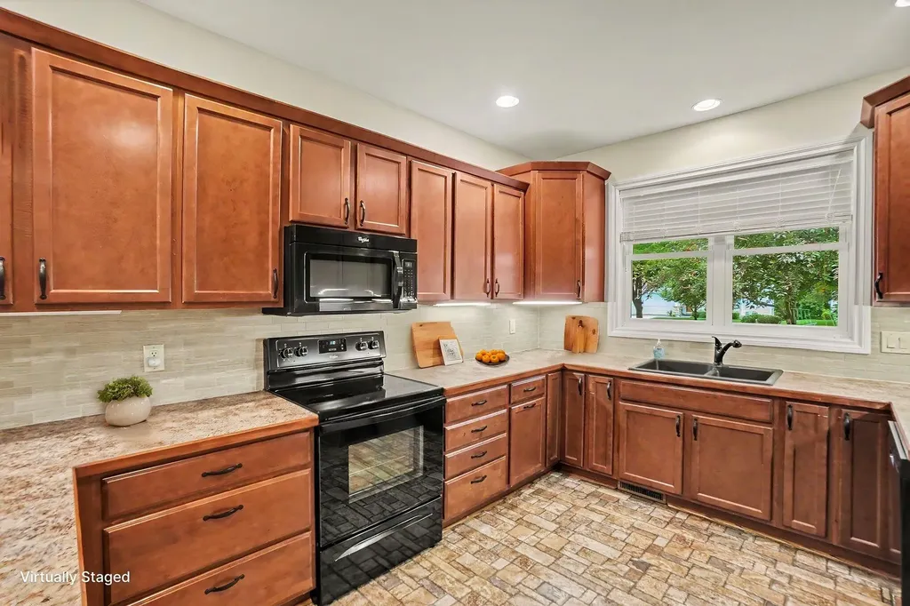 1268 N Blue Heron Drive Ludington City MI 49431