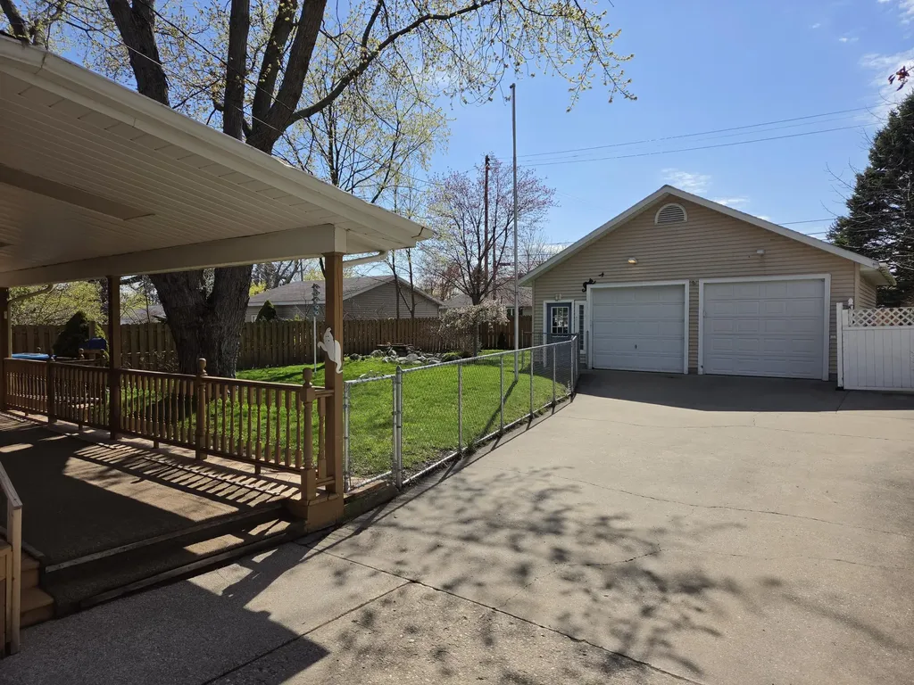 603 New William Street Ludington City MI 49431