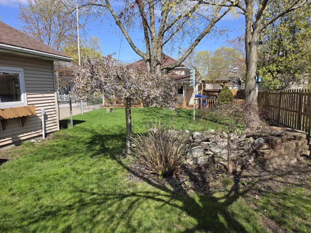 603 New William Street Ludington City MI 49431
