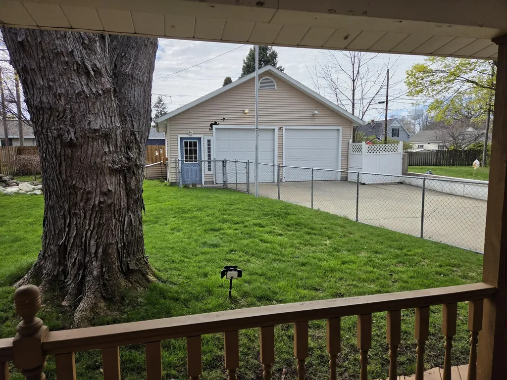 603 New William Street Ludington City MI 49431