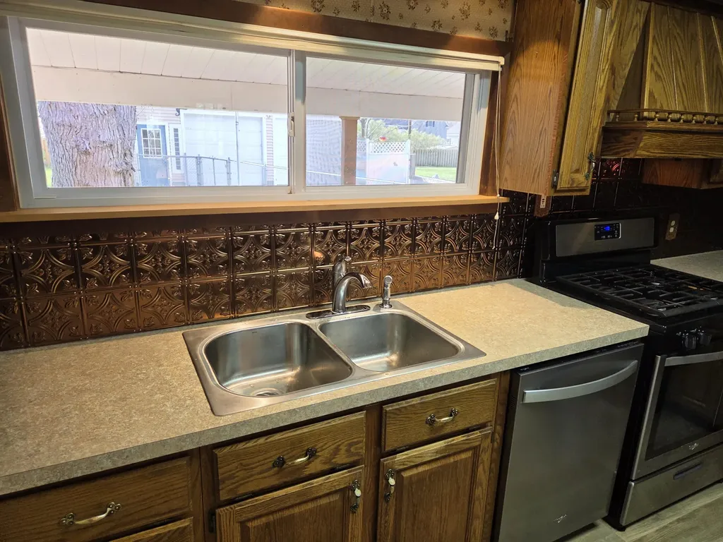 603 New William Street Ludington City MI 49431