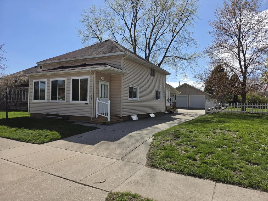 603 New William Street Ludington City MI 49431