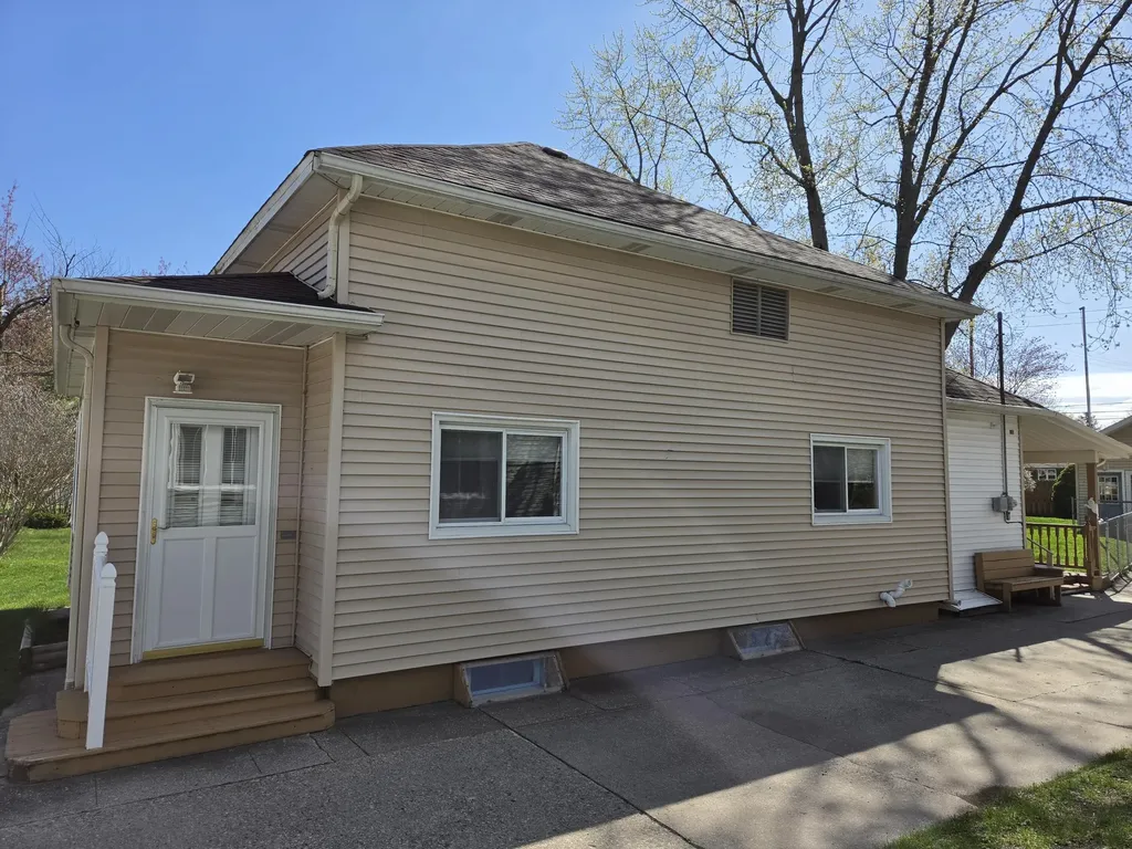 603 New William Street Ludington City MI 49431
