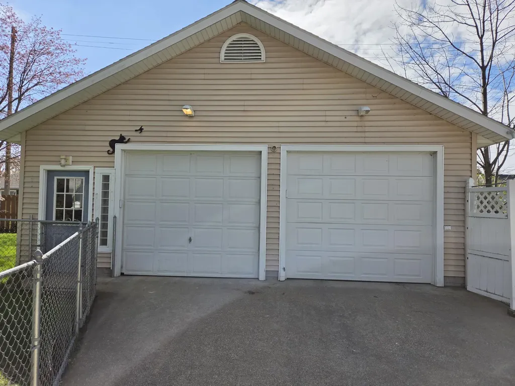 603 New William Street Ludington City MI 49431