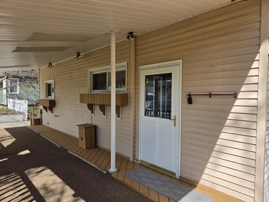603 New William Street Ludington City MI 49431