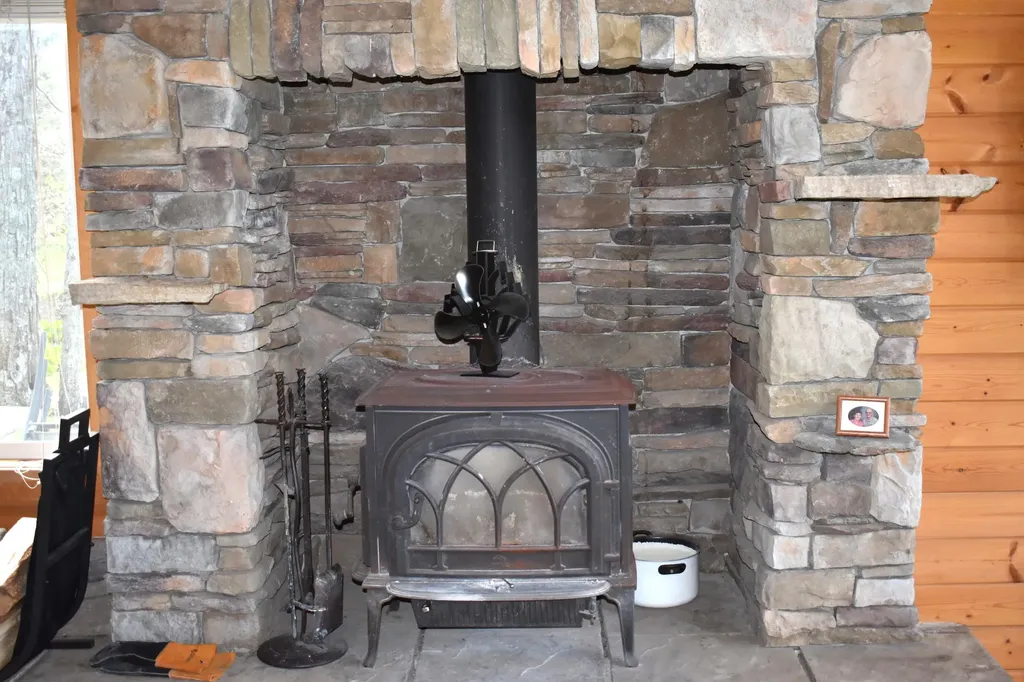 2263 W Riverbend Trail Pleasant Plains Township MI 49304